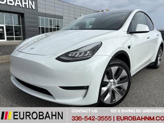 TESLA MODEL Y 2021 5YJYGDEE6MF279035 image